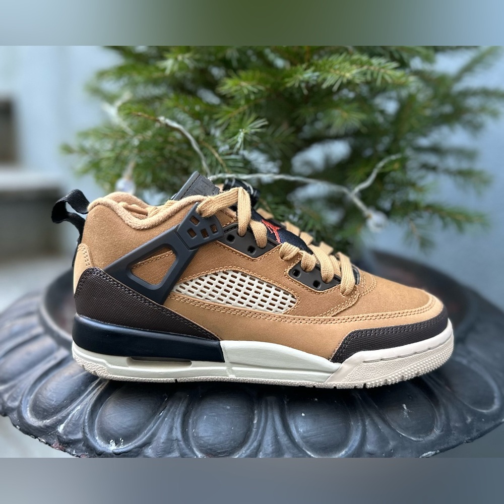 Kids shoes Jordan Spizike Low Flax Baroque Brown brand new 3,5Y size